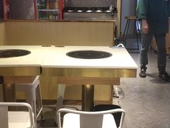 -运气牛自助酱大骨火锅(南京东路店)