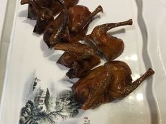 玻璃乳鸽-广州塔晖粤轩中餐厅