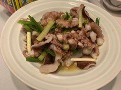 葱拌八带-小螺号海鲜·地道鲁菜(泉城广场店)
