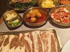 -草家酱蟹炭火烤肉店(珲春南路一店)