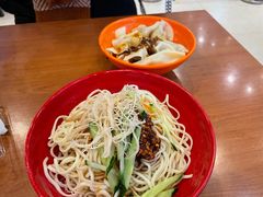 鸡丝凉面-龙抄手(春熙路总店)