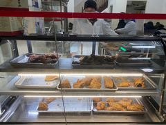 面包甜点陈列柜-剑南五香牛肉店