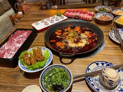 -旧街市鲜货老火锅(大光路店)