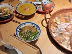 -洱火云南酸菜牛肉火锅(石景山当代商城店)