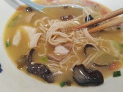 特大三鲜面-天天鲜面馆(衡山路店)