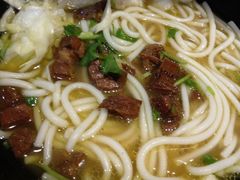 -鑫花溪牛肉米粉(文星广场店)