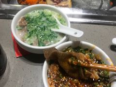 -海底捞火锅(杭州萧山宝龙广场店)