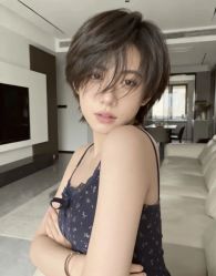-苑苑发型设计