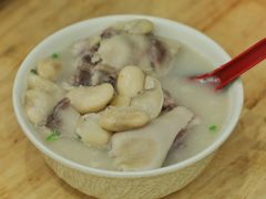 -雷祖芳老妈蹄花店