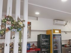 -毛辣果·贵州红酸汤牛肉火锅(西单店)