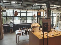 -光海书局(南京东路第一百货店)
