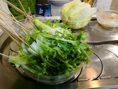 -百品聚旋转火锅(万德庄店)