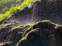 -龙水峡地缝景区