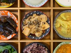 -轻蔬不用等·素食(江苏路店)