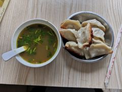 -黄阿姨锅贴大王(万航渡路店)