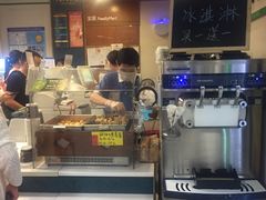 -全家便利店(上海南站站店)
