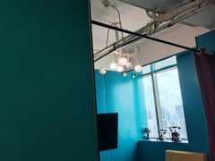 -荒岛实景沉浸密室(江汉路1店)