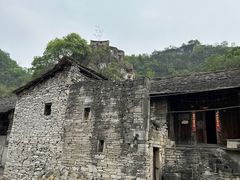 -高荡千年布依古寨旅游景区