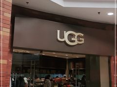 -UGG(燕莎奥特莱斯购物中心店)