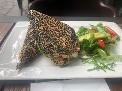 烟熏三文鱼三明治-JamaicaBlue(新城国际店)
