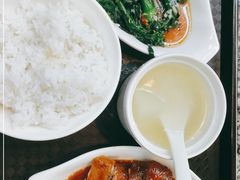 -农家婆港式烧腊快餐(驰天·钰园商住小区店)