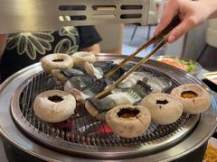 -围炉肉舍•炭烤活鳗•丹东海鲜烤肉(步行街店)