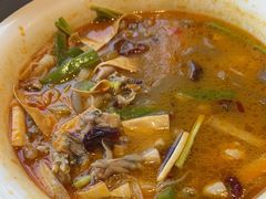 -严记小天府酸菜鱼(西四路店)