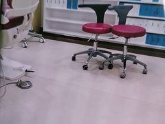 -茂菊口腔连锁(浦东南路店)
