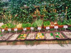 -川骄海鲜自助(王府井奥莱UP TOWN店原世界之花店)