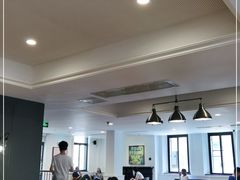 大堂-星巴克臻选(广州沙面店)