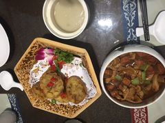 易品清莲-忆品青莲素食文化主题餐厅(文华名城店)