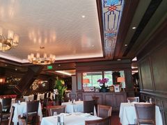 -Wolfgang’s Steakhouse 沃夫冈牛排馆(上海白玉兰广场店)