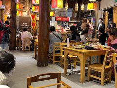 -阿婆情腊排骨火锅(古城旗舰店)