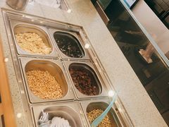 自助取餐区-丁丁&当当牦牛酸奶·酥油面包(官门口店)