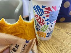 -瑞幸咖啡(华东理工大学商学院店)