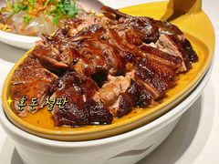 -八府香鸭·啫啫煲(华山路店)