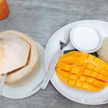 外面热到爆炸 逛吃逛吃 还是商场凉快一些