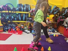 -阿布溜溜·轮滑(21世纪太阳城店)