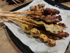 -何师烧烤Pro ·江湖川菜·小龙虾·精酿(太古里旗舰店)