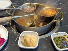 -魁牛·潮汕牛肉自助火锅(沈辽路万达店)