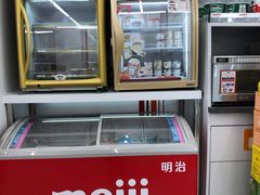 -711便利店(南海玫瑰园7084店)