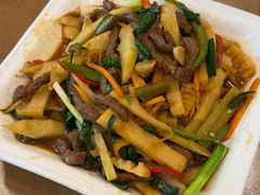 牛肉炒自家腌笋-大唐靓汤江门私房菜(景田店)