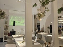 -春树下·树屋花房西餐厅(罍街AS1980店)