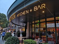 -WOLFGANG PUCK KITCHEN & BAR(迪士尼小镇店)