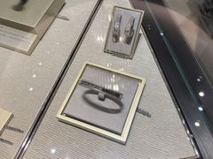 -梵克雅宝(国贸商城店)