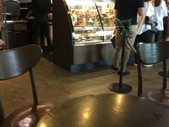 -星巴克臻选(深圳龙华红山天虹店)