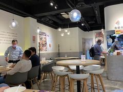 -牛易馆(全台唯一葷素牛肉麵館)