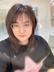 -DO A HAIRSTYLE