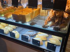 面包甜点陈列柜-仙峰天然面包(迎宾路店)