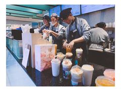 -奈雪的茶(亨特国际广场店)